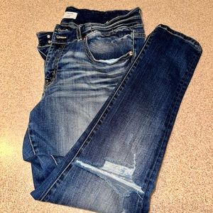 Buckle Payton Mid-Rise Jeans